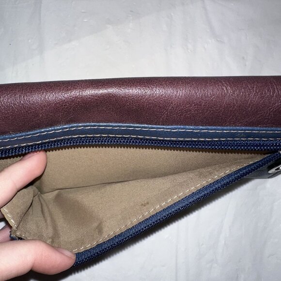 Womens Multicolor Leather Wallet With Zipper & Snap Closure By Relic - Picture 3 of 5